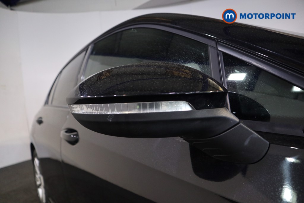 Volkswagen Golf R-Line Automatic Petrol Hatchback - Stock Number (1565575) - 21st supplementary image