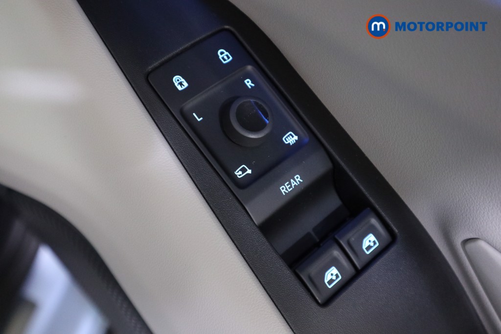 Ford Explorer Premium Automatic Electric SUV - Stock Number (1567704) - 8th supplementary image