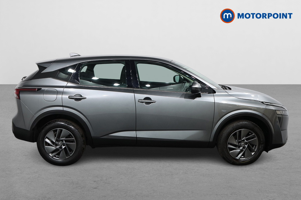 Nissan Qashqai Acenta Premium Automatic Petrol SUV - Stock Number (1567749) - Drivers side