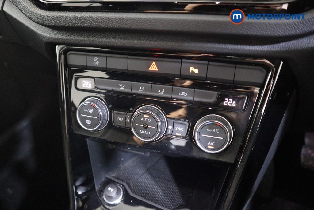 Volkswagen T-Roc Black Edition Manual Petrol SUV - Stock Number (1567814) - 7th supplementary image