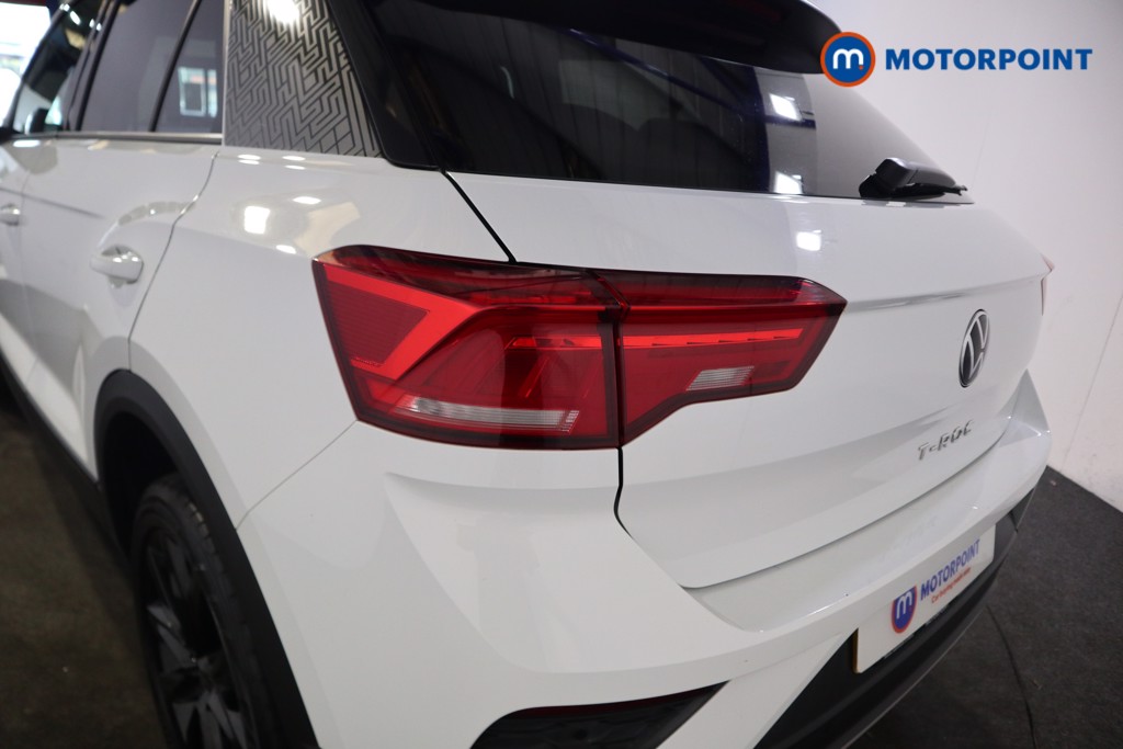 Volkswagen T-Roc Black Edition Manual Petrol SUV - Stock Number (1567814) - 20th supplementary image