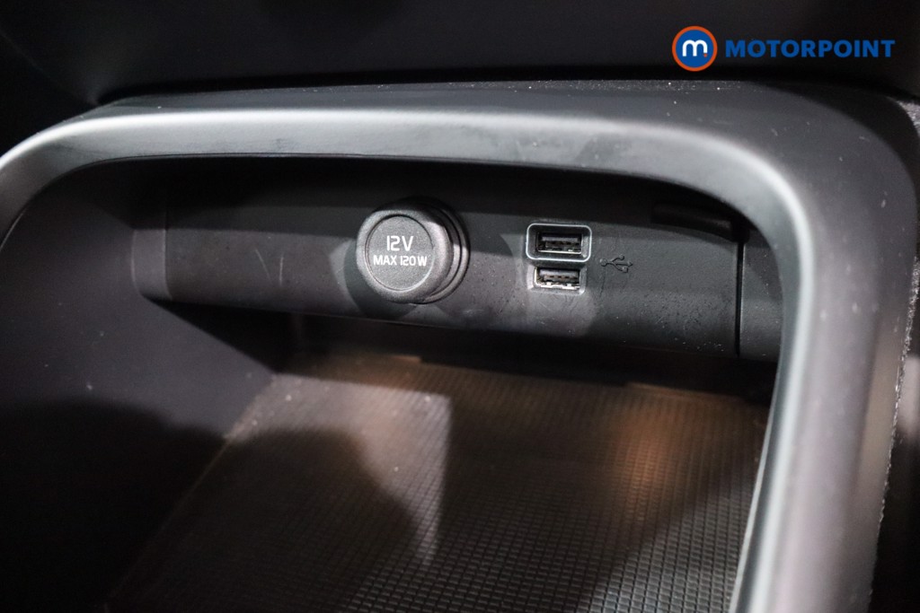 Volvo Xc40 R Design Automatic Petrol SUV - Stock Number (1568289) - 17th supplementary image