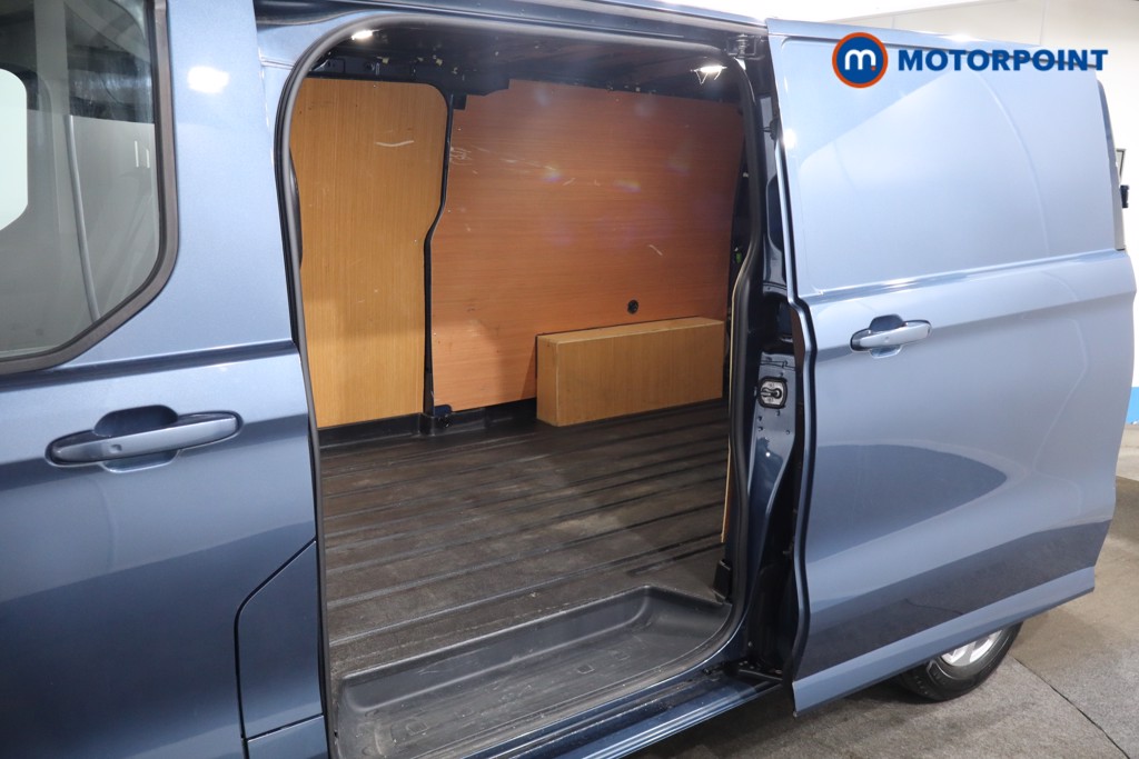 Ford Transit Custom Limited Manual Diesel Panel Van - Stock Number (1569966) - 5th supplementary image