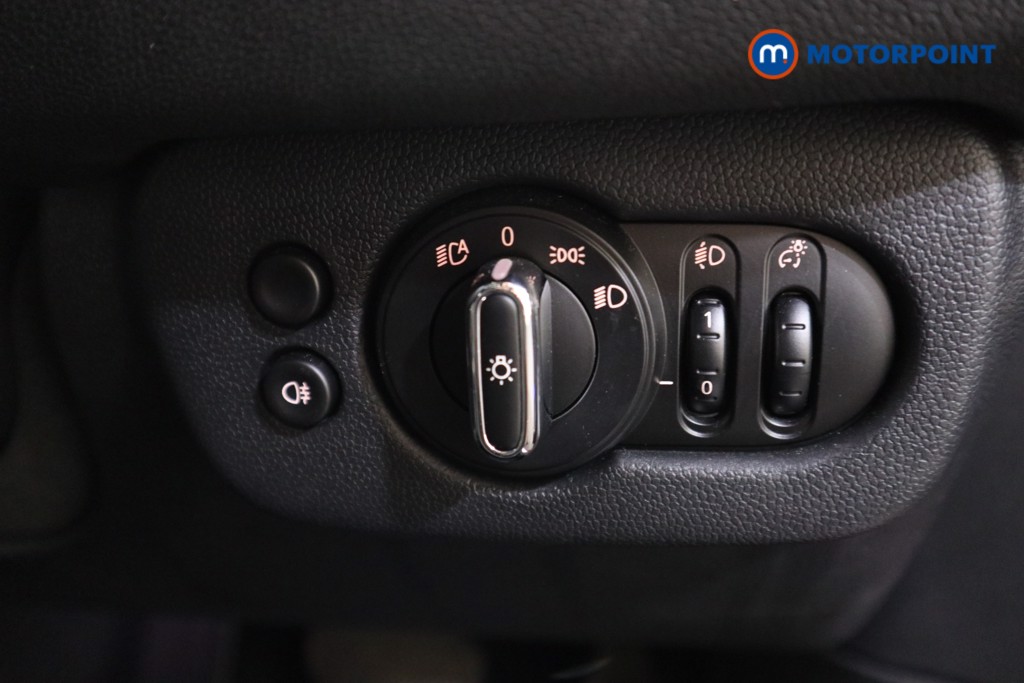 Mini Clubman Cooper Classic Automatic Petrol Estate - Stock Number (1570281) - 10th supplementary image