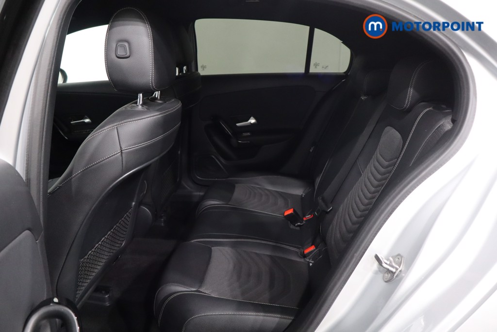 Mercedes-Benz A Class SE Automatic Diesel Hatchback - Stock Number (1571092) - 5th supplementary image