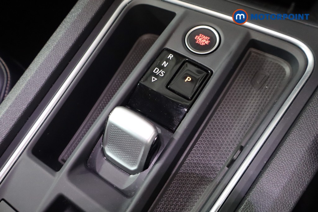 Seat Leon Xcellence Lux Automatic Petrol Hatchback - Stock Number (1572356) - 17th supplementary image