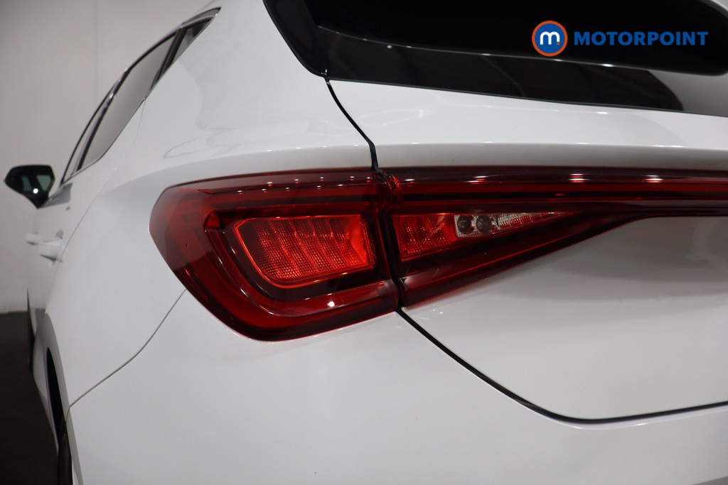 Seat Leon Xcellence Lux Automatic Petrol Hatchback - Stock Number (1572356) - 25th supplementary image
