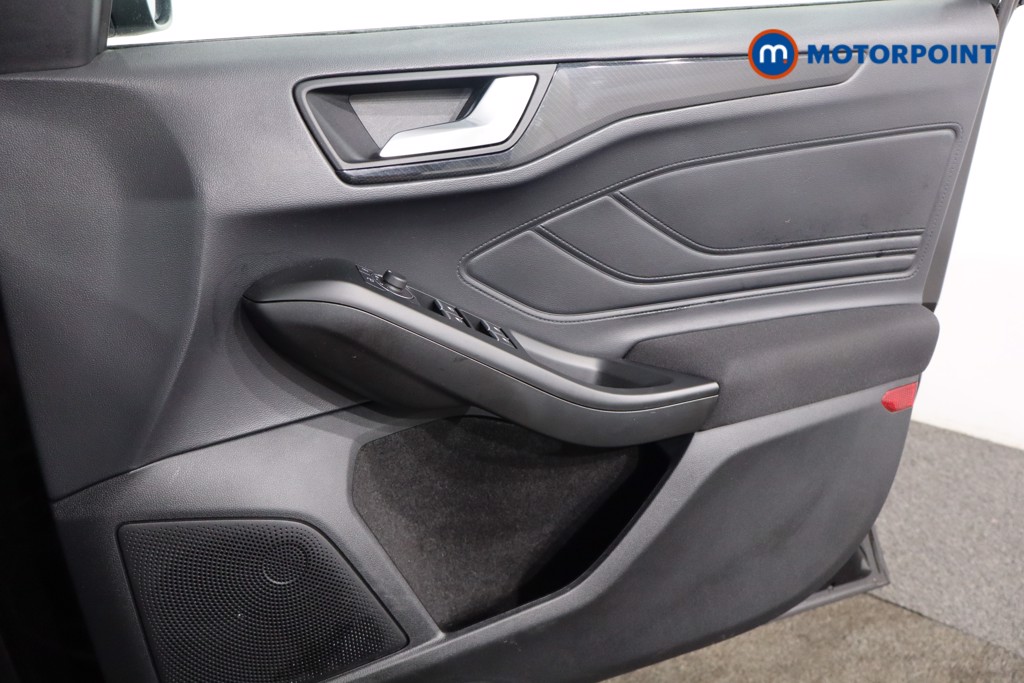 Ford Focus St-Line Automatic Petrol-Electric Hybrid Hatchback - Stock Number (1572456) - 19th supplementary image