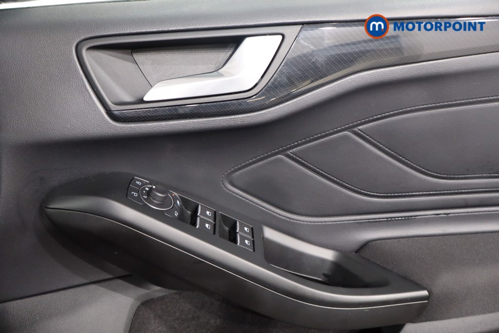 Ford Focus St-Line Automatic Petrol-Electric Hybrid Hatchback - Stock Number (1572456) - 23rd supplementary image