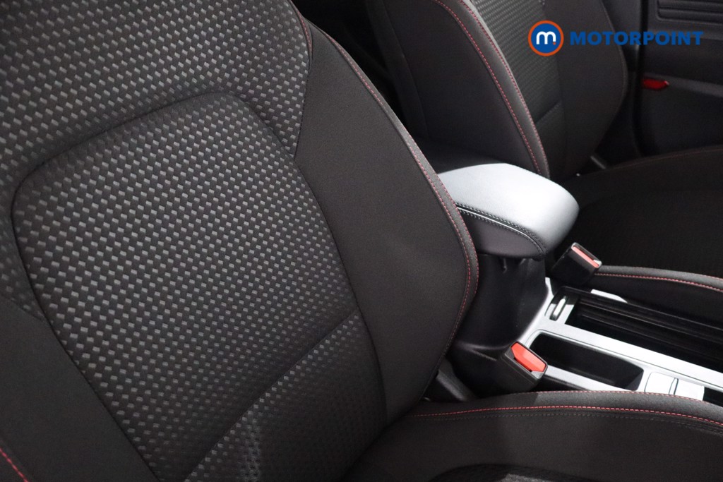 Ford Focus St-Line Automatic Petrol-Electric Hybrid Hatchback - Stock Number (1572456) - 24th supplementary image