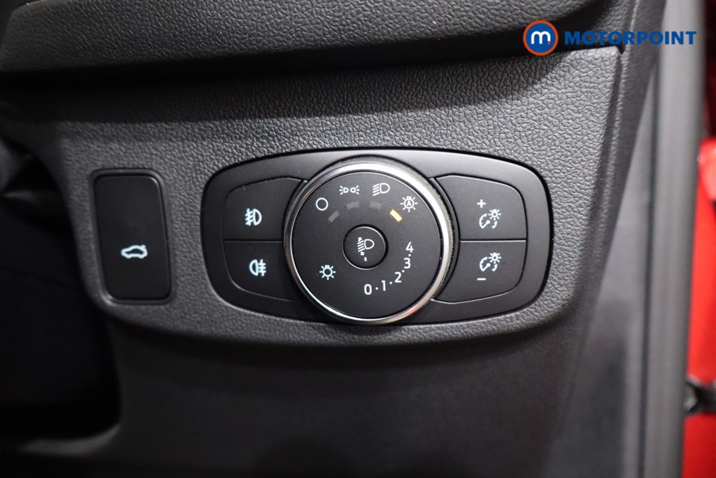 Ford Focus St-Line Automatic Petrol-Electric Hybrid Estate - Stock Number (1572526) - 19th supplementary image