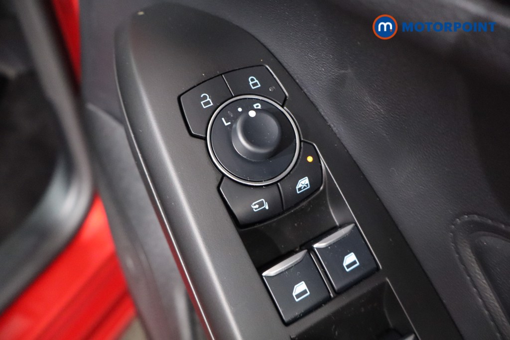 Ford Focus St-Line Automatic Petrol-Electric Hybrid Estate - Stock Number (1572526) - 20th supplementary image