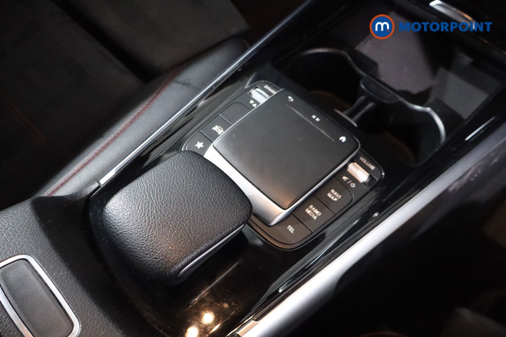Mercedes-Benz GLB Amg Line Automatic Petrol SUV - Stock Number (1567898) - 15th supplementary image