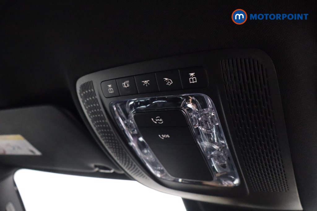 Mercedes-Benz GLB Amg Line Automatic Petrol SUV - Stock Number (1567898) - 19th supplementary image