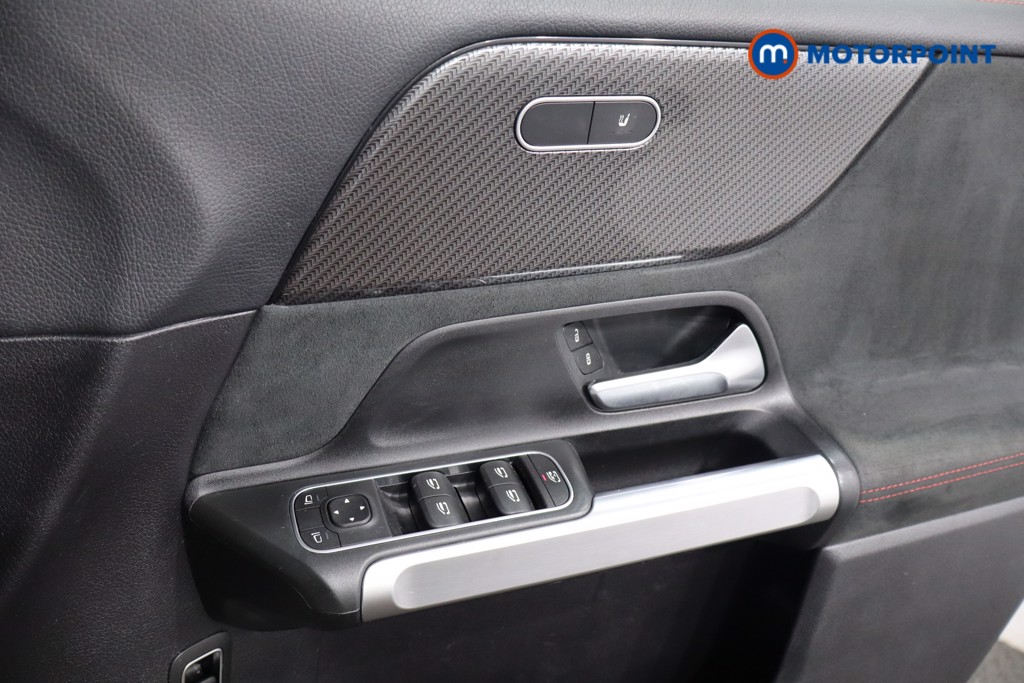 Mercedes-Benz GLB Amg Line Automatic Petrol SUV - Stock Number (1567898) - 22nd supplementary image