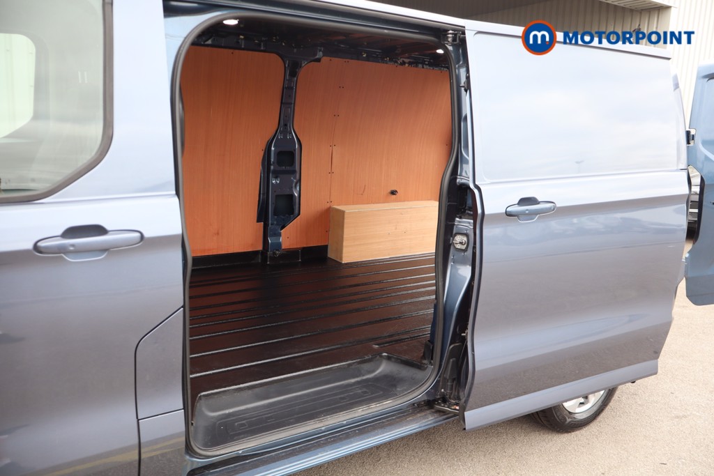 Ford Transit Custom Limited Manual Diesel Panel Van - Stock Number (1569957) - 5th supplementary image