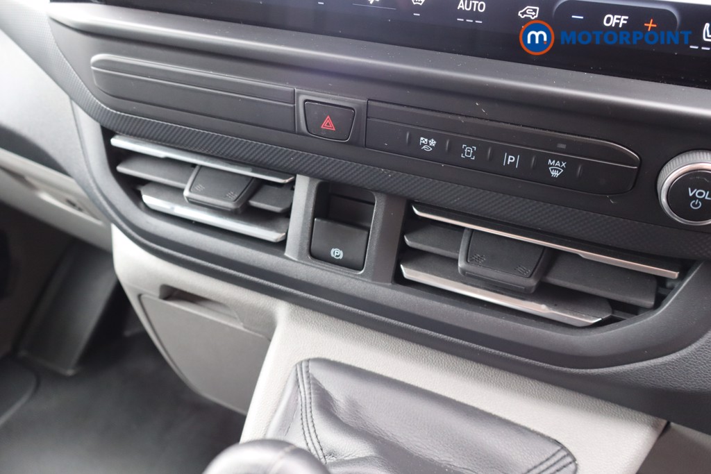 Ford Transit Custom Limited Manual Diesel Panel Van - Stock Number (1569957) - 14th supplementary image
