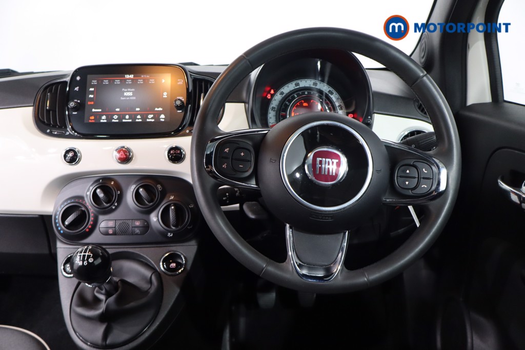 Fiat 500 Lounge Manual Petrol-Electric Hybrid Hatchback - Stock Number (1570248) - 3rd supplementary image