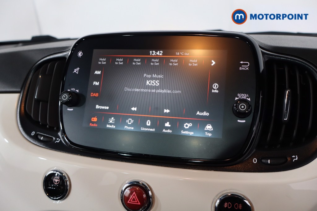 Fiat 500 Lounge Manual Petrol-Electric Hybrid Hatchback - Stock Number (1570248) - 13th supplementary image