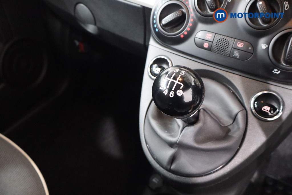 Fiat 500 Lounge Manual Petrol-Electric Hybrid Hatchback - Stock Number (1570248) - 15th supplementary image