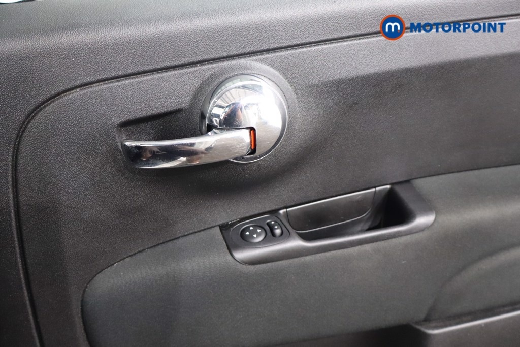 Fiat 500 Lounge Manual Petrol-Electric Hybrid Hatchback - Stock Number (1570248) - 17th supplementary image