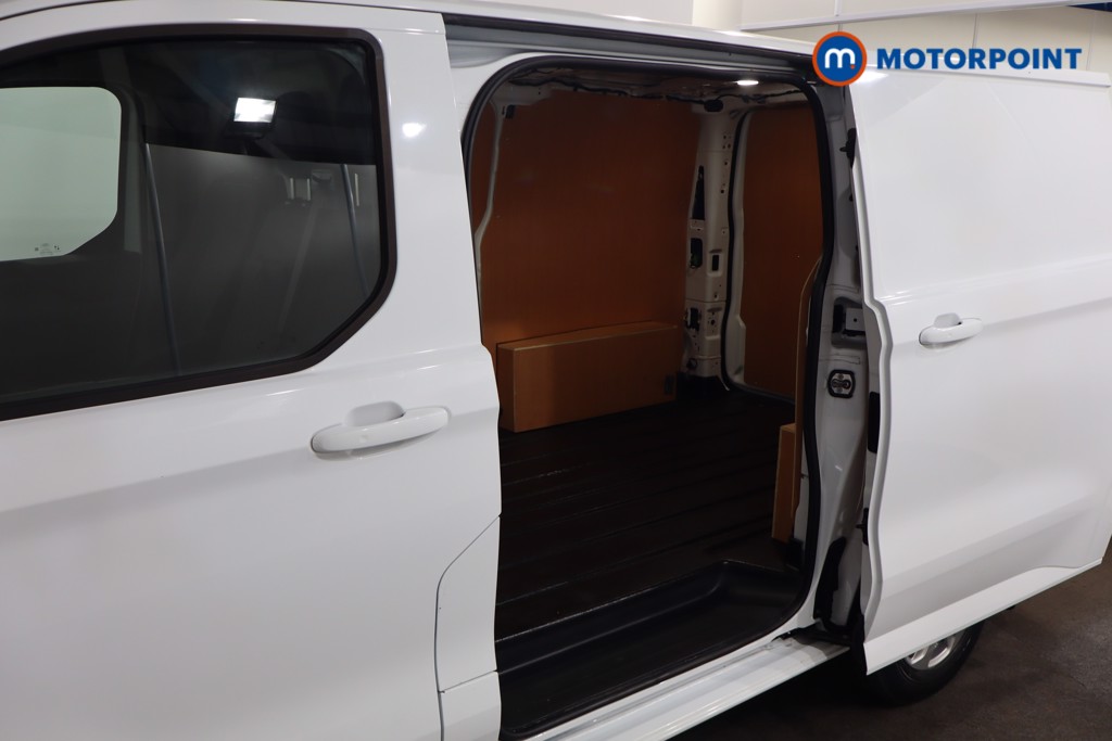 Ford Transit Custom Limited Manual Diesel Panel Van - Stock Number (1570655) - 5th supplementary image