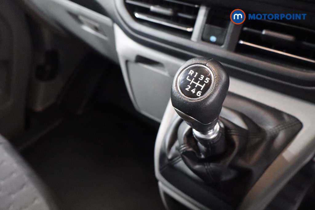 Ford Transit Custom Limited Manual Diesel Panel Van - Stock Number (1570655) - 15th supplementary image