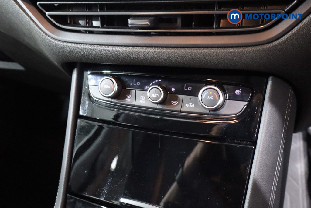 Vauxhall Grandland Ultimate Manual Petrol SUV - Stock Number (1571075) - 14th supplementary image