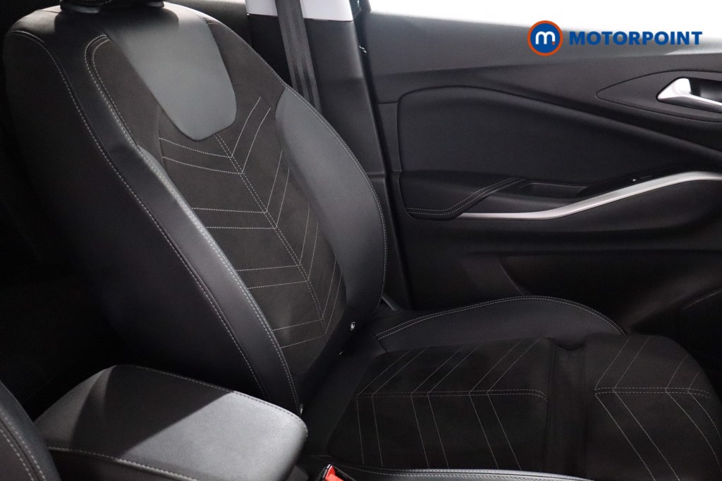 Vauxhall Grandland Ultimate Manual Petrol SUV - Stock Number (1571075) - 22nd supplementary image