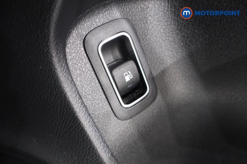 Mercedes-Benz A Class Amg Line Automatic Petrol Plug-In Hybrid Saloon - Stock Number (1552940) - 15th supplementary image