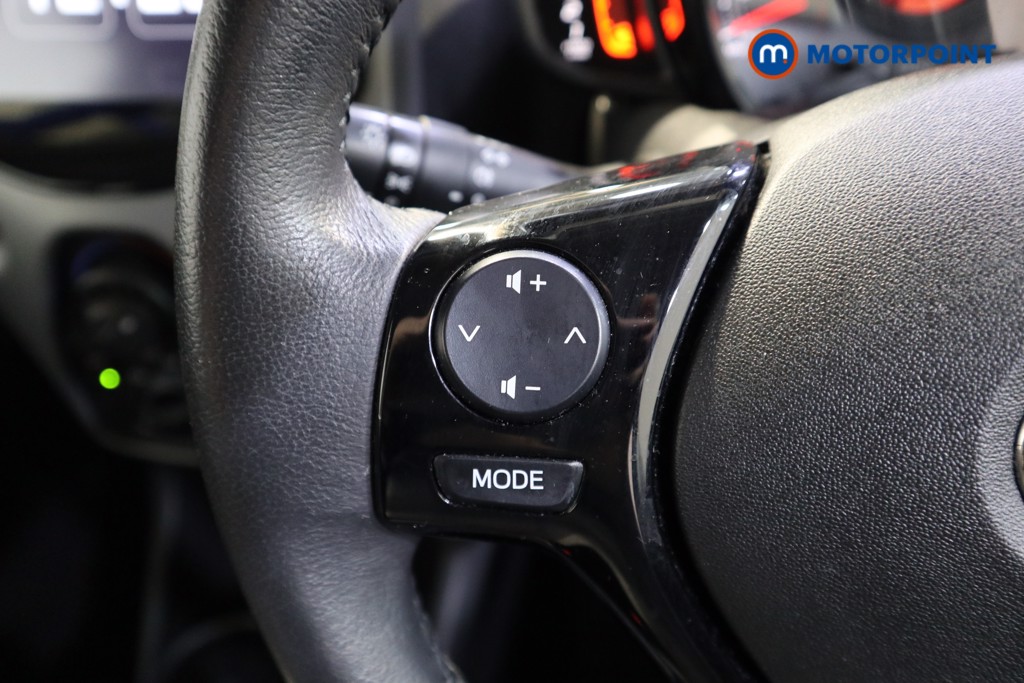 Toyota Aygo X-Play Manual Petrol Hatchback - Stock Number (1554953) - 3rd supplementary image