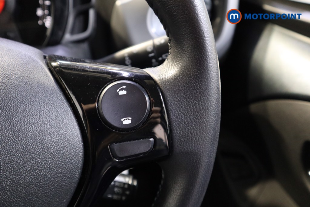 Toyota Aygo X-Play Manual Petrol Hatchback - Stock Number (1554953) - 4th supplementary image