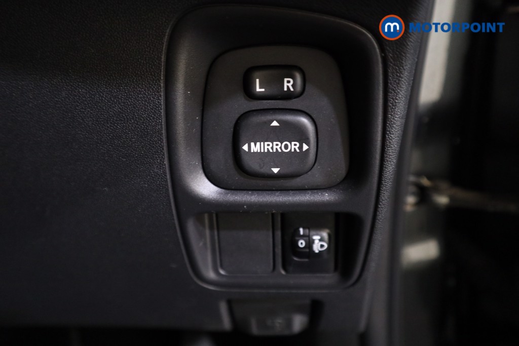 Toyota Aygo X-Play Manual Petrol Hatchback - Stock Number (1554953) - 9th supplementary image