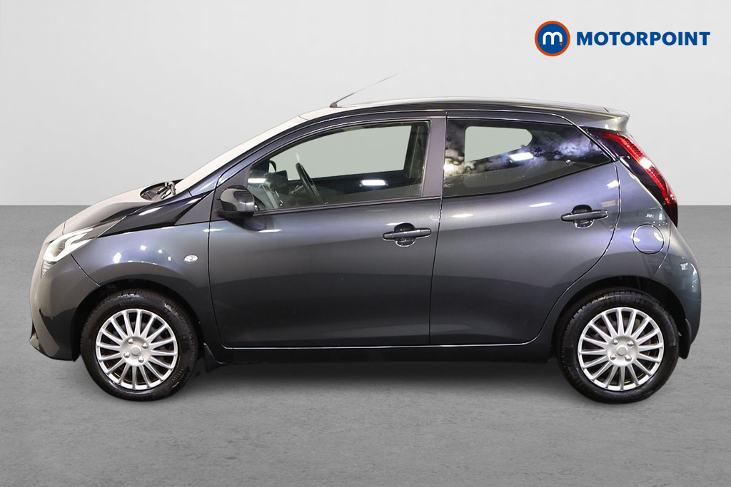 Toyota Aygo X-Play Manual Petrol Hatchback - Stock Number (1554953) - Passenger side