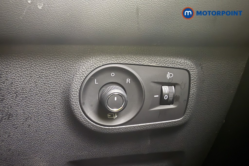 Mg Motor Uk ZS Exclusive Manual Petrol SUV - Stock Number (1557590) - 17th supplementary image