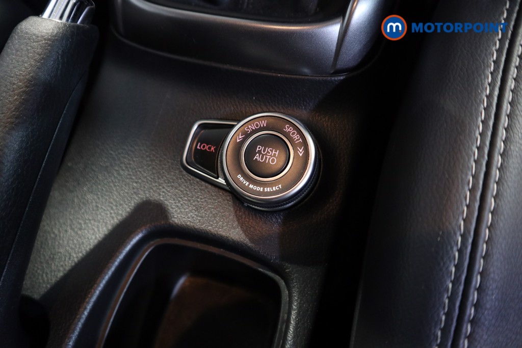 Suzuki S-Cross Ultra Manual Petrol-Electric Hybrid SUV - Stock Number (1557596) - 9th supplementary image