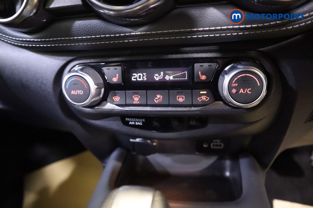 Nissan Juke Tekna Automatic Petrol SUV - Stock Number (1559525) - 5th supplementary image