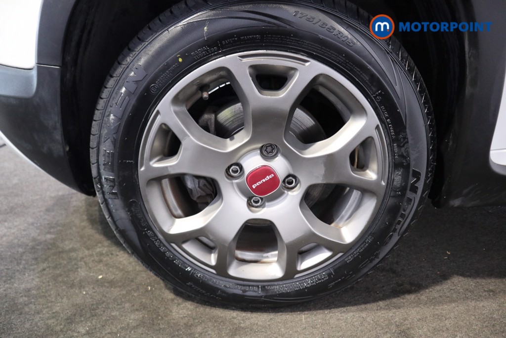 Fiat Panda City Cross Manual Petrol-Electric Hybrid Hatchback - Stock Number (1560019) - 14th supplementary image