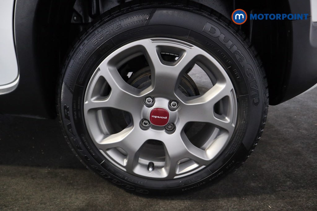 Fiat Panda City Cross Manual Petrol-Electric Hybrid Hatchback - Stock Number (1560019) - 15th supplementary image