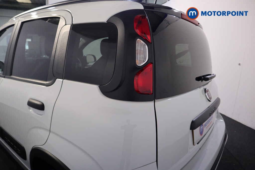 Fiat Panda City Cross Manual Petrol-Electric Hybrid Hatchback - Stock Number (1560019) - 16th supplementary image