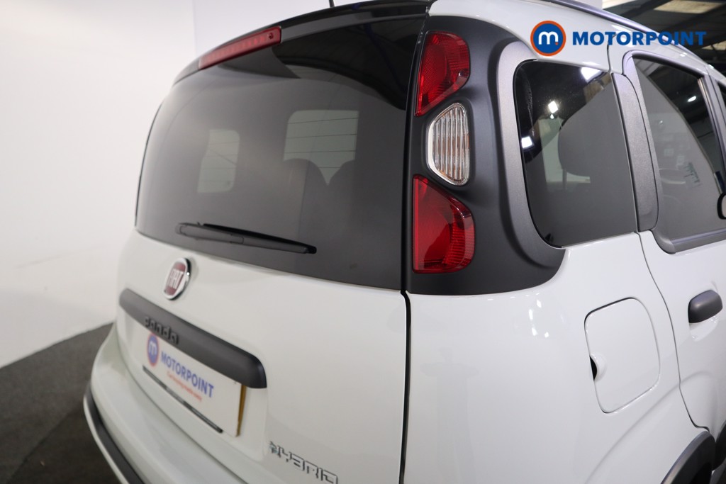 Fiat Panda City Cross Manual Petrol-Electric Hybrid Hatchback - Stock Number (1560019) - 17th supplementary image