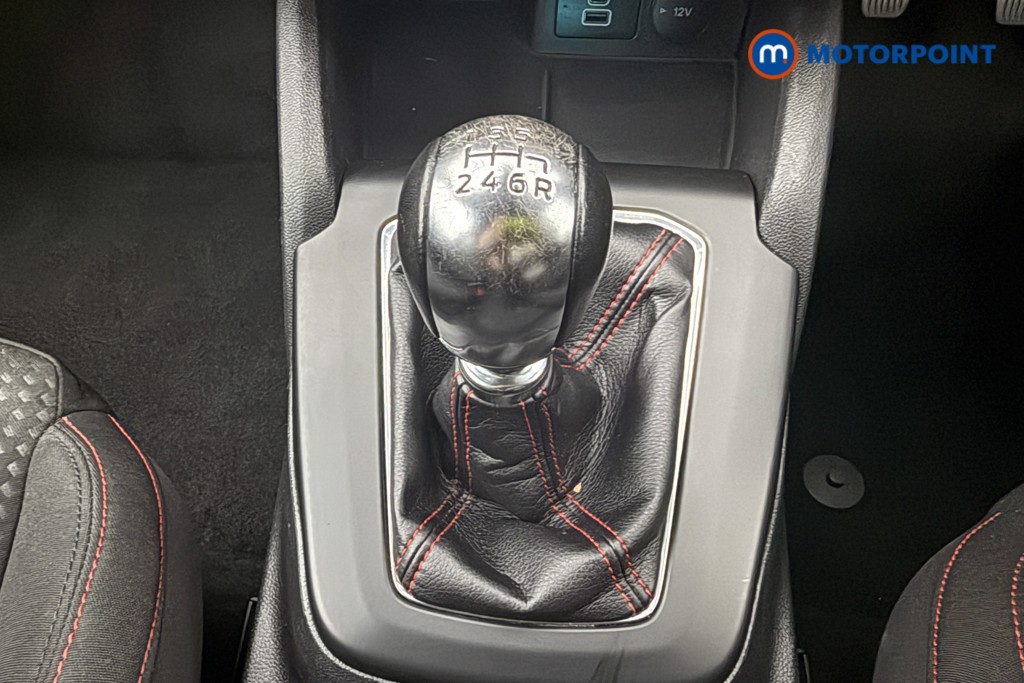 Ford Focus St-Line Manual Petrol Hatchback - Stock Number (1561308) - 7th supplementary image