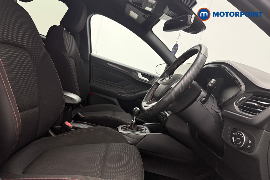 Ford Focus St-Line Manual Petrol Hatchback - Stock Number (1561308) - 8th supplementary image