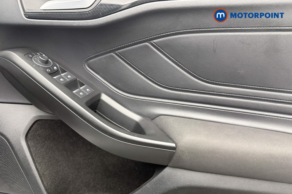 Ford Focus St-Line Manual Petrol Hatchback - Stock Number (1561308) - 18th supplementary image