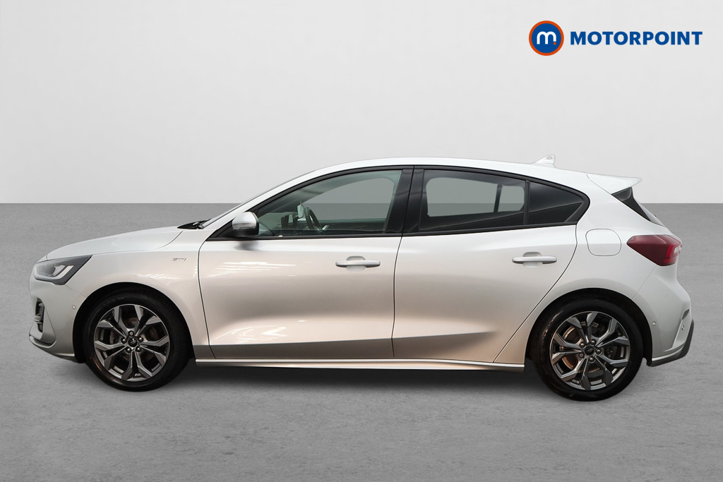 Ford Focus St-Line Manual Petrol Hatchback - Stock Number (1561308) - Passenger side