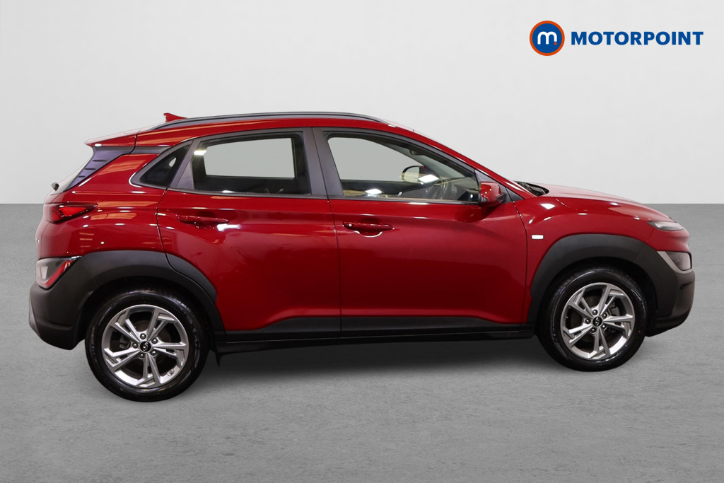 Hyundai Kona Se Connect Manual Petrol-Electric Hybrid SUV - Stock Number (1561423) - Drivers side