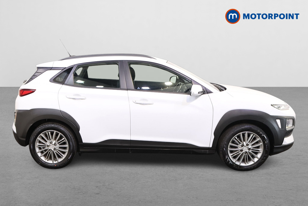 Hyundai Kona SE Manual Petrol SUV - Stock Number (1562353) - Drivers side