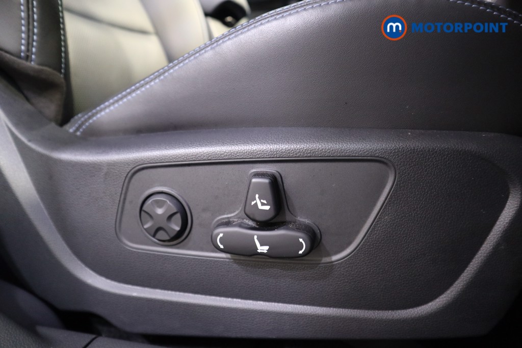 Ssangyong Korando Ultimate Automatic Electric SUV - Stock Number (1562905) - 11th supplementary image