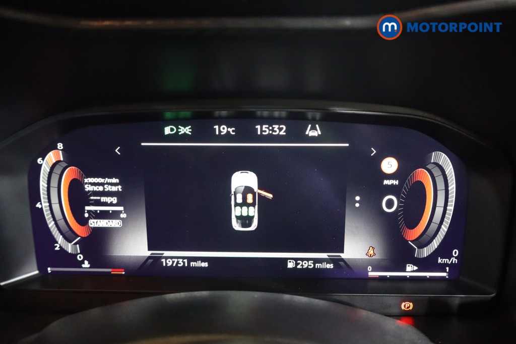 Nissan Juke N-Connecta Manual Petrol SUV - Stock Number (1563448) - 2nd supplementary image