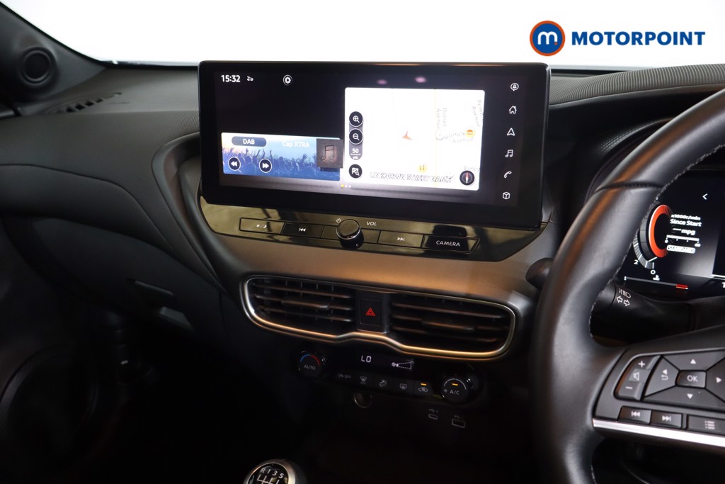 Nissan Juke N-Connecta Manual Petrol SUV - Stock Number (1563448) - 3rd supplementary image